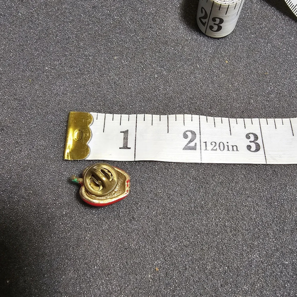 Vintage Jubilee Enamel Lapel Pin Red And Green Over Brass Gold Tone shows signs - Picture 5 of 5